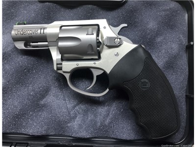 CHARTER ARMS THE BOXER 38 SPL