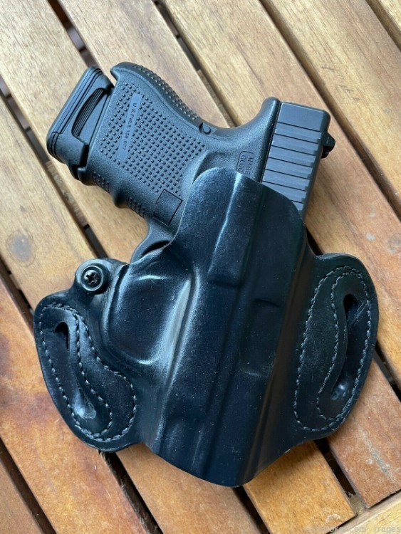 DeSantis Gunhide Mini Slide Belt Holster Fits Glock 17/19/26 Right Hand-img-0