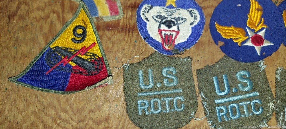 USGI WW2 badges and pins - original-img-4