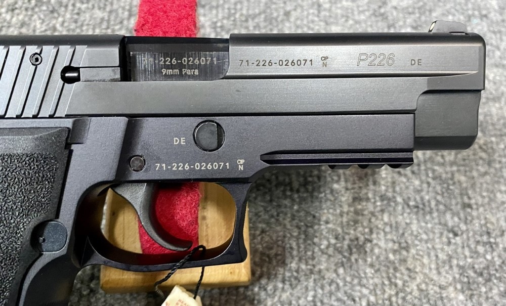 Sig Sauer P226 AL SO BT 9mm German Master Shop NIB unfired Collector -img-10