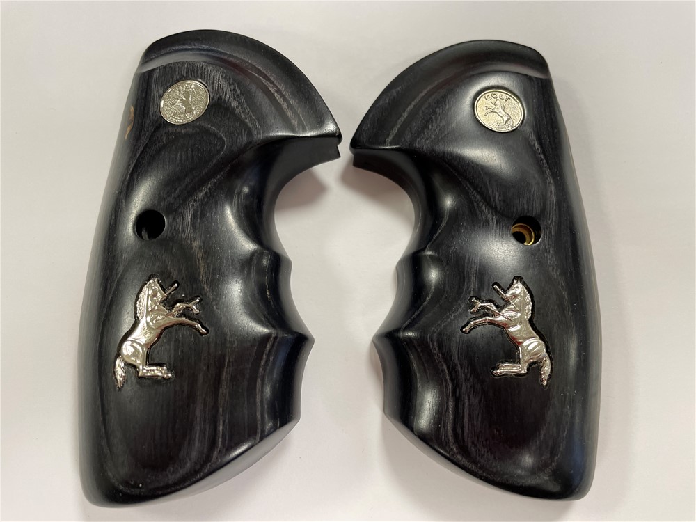 Altamont Wood Grips - Colt Python Silverblack Smooth LIC - Pistol Grips ...