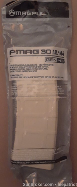 LOT OF 5 NEW RARE MAGPUL M3 GEN 3 SAND AR15 30RD Mags MAG557-SND Dust Cover-img-1