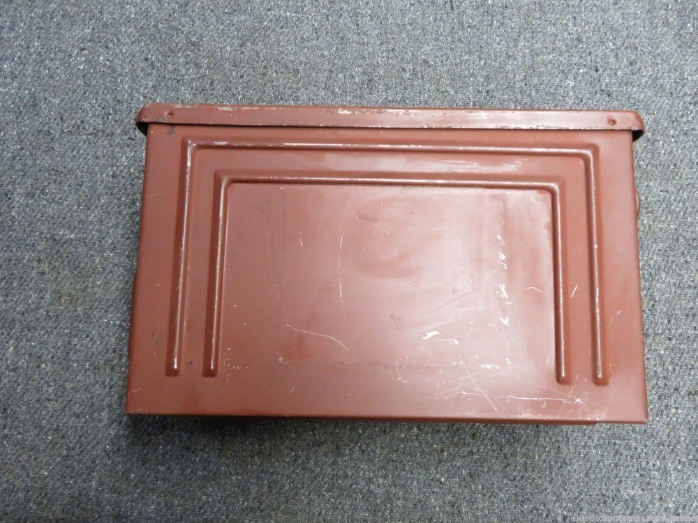 US WWII TANK AMMO CAN .30 CALIBER MACHINE GUN FACTORY RED PAINT (RARE)-img-1
