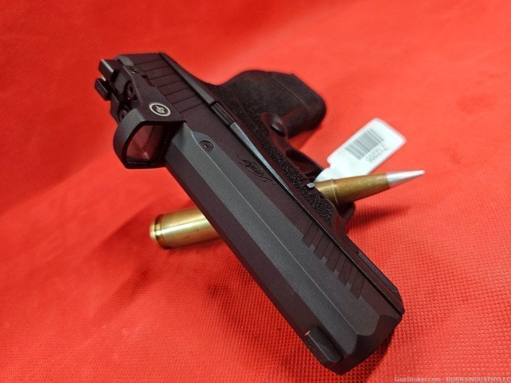 Kimber R7 Mako OI Kimber Mako R7 9mm Bundle 3800035 Semi Auto Pistols at