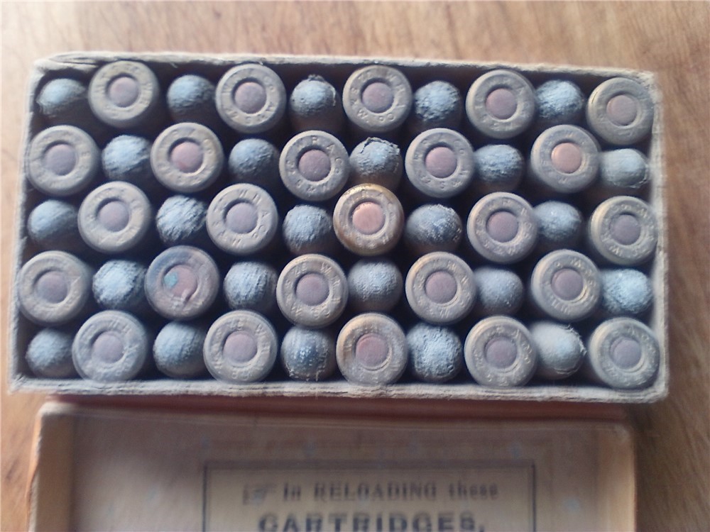 Vintage Winchester 32 caliber S&W Center Fire  Cartridges-img-2