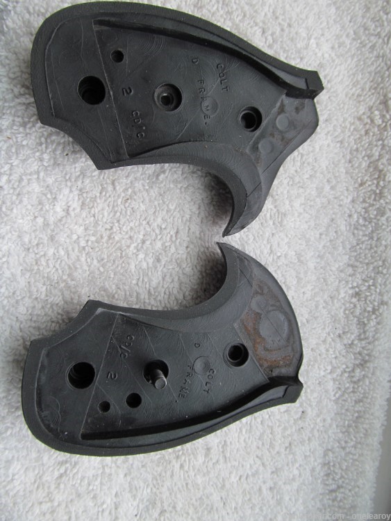 Colt D-Frame Grips by Pachmayr-img-2