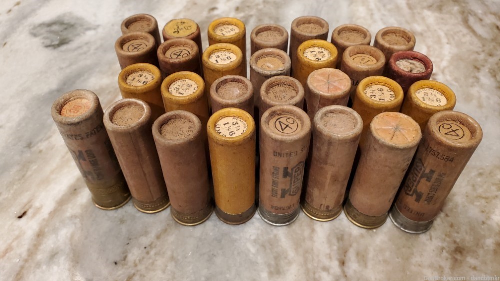 29 count 12 Gauge Paper shotgun shells - roll crimp mixed makes & shots ...