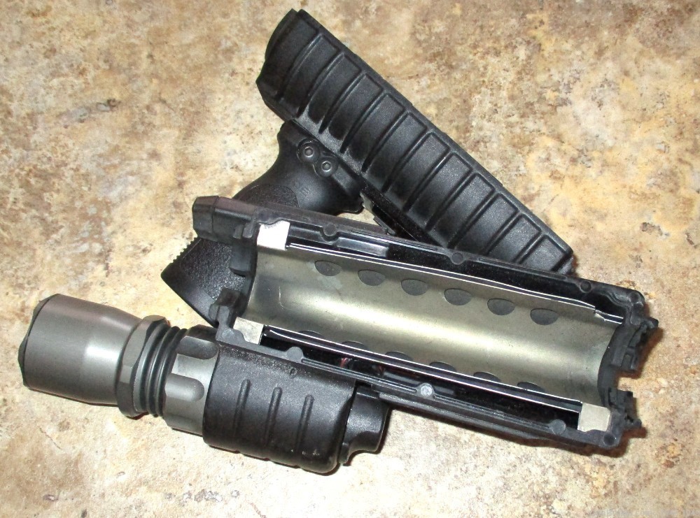 SureFire MV500A Weapon Light / Map Light For an M4 / CAR 15 Works Perfectly-img-15