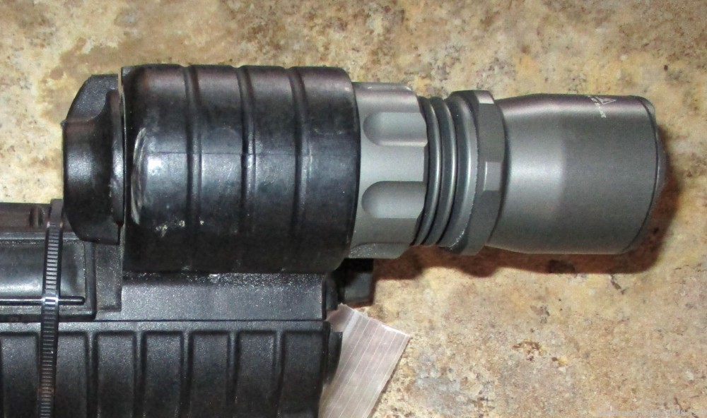 SureFire MV500A Weapon Light / Map Light For an M4 / CAR 15 Works Perfectly-img-17