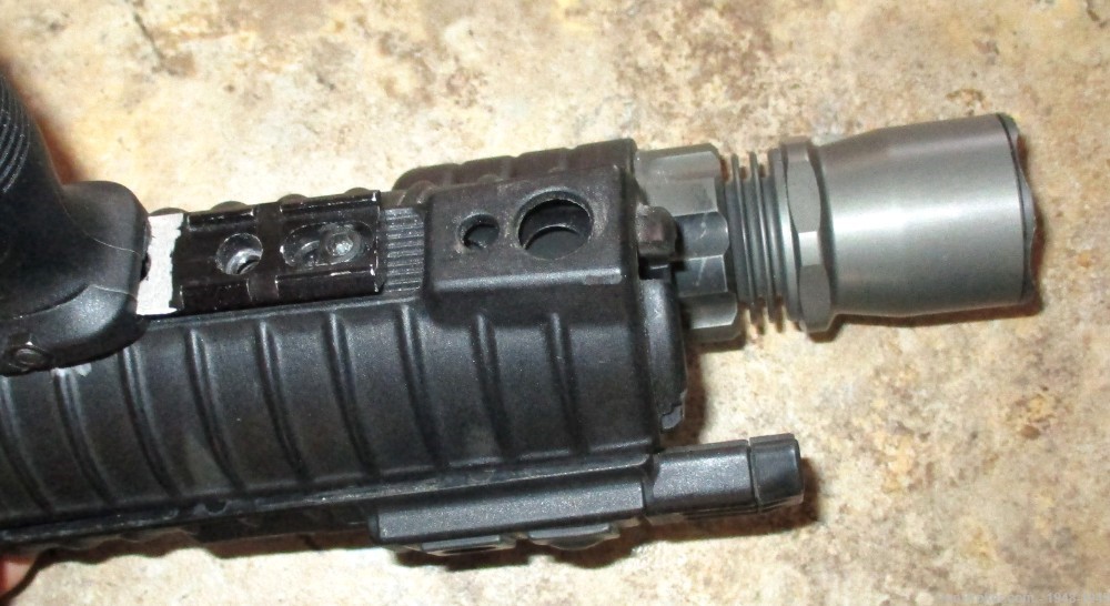SureFire MV500A Weapon Light / Map Light For an M4 / CAR 15 Works Perfectly-img-16