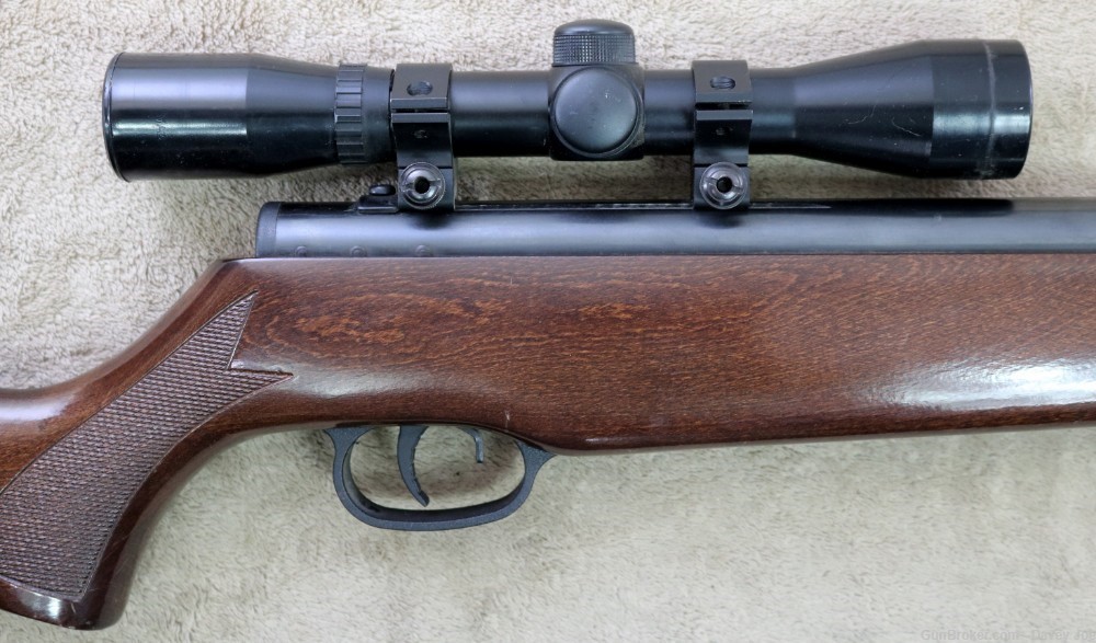 Quality Beeman S1 .177 caliber air rifle with scope-img-8
