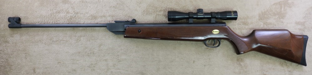Quality Beeman S1 .177 caliber air rifle with scope-img-9