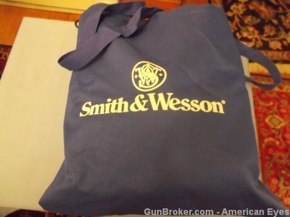 One lot 25 + Show Badge Holders & S&W Tote-img-15