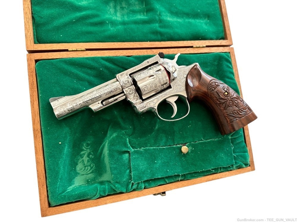 Ruger Security Six .357 Mag Revolver fully engraved with custom grips-img-3