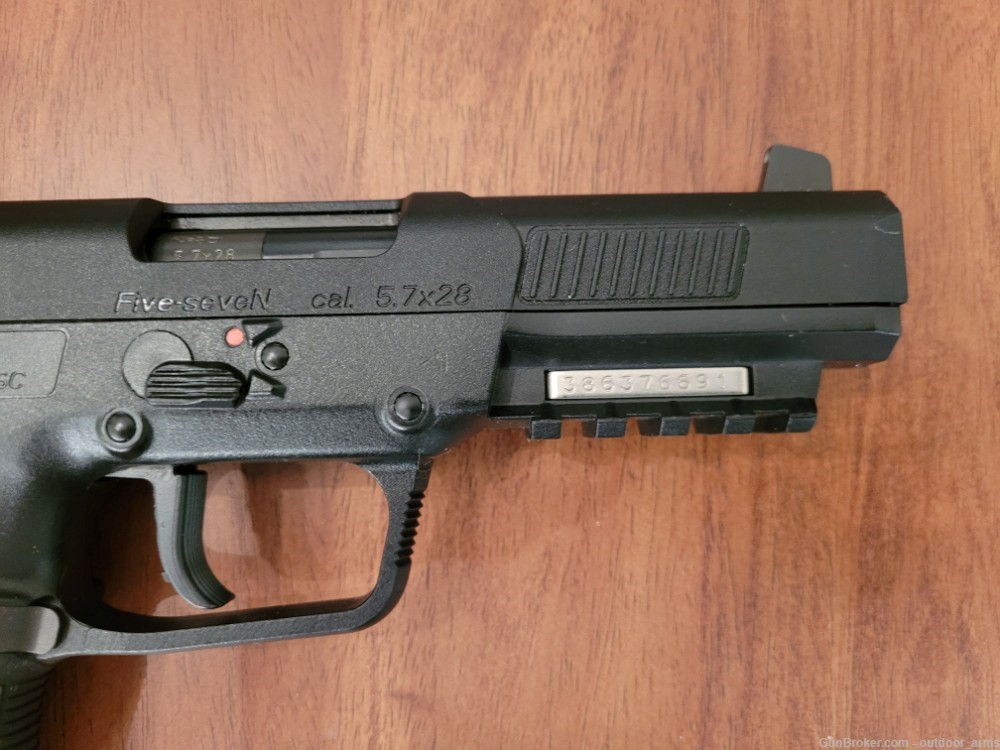 FN FIVE-SEVEN (5.7) with 2 Mags and Case - Like New (BARELY FIRED)-img-7