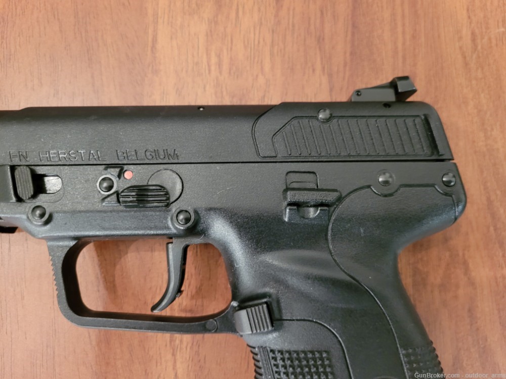 FN FIVE-SEVEN (5.7) with 2 Mags and Case - Like New (BARELY FIRED)-img-4