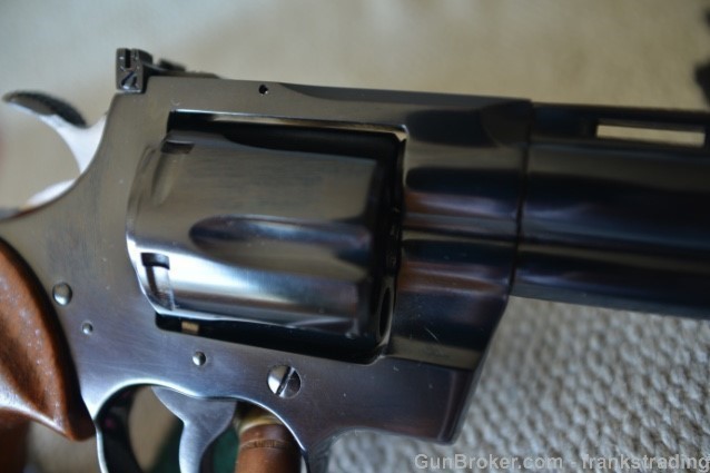 Colt Python 6 inch 357 Mag Orig wood grips SUPER-img-13