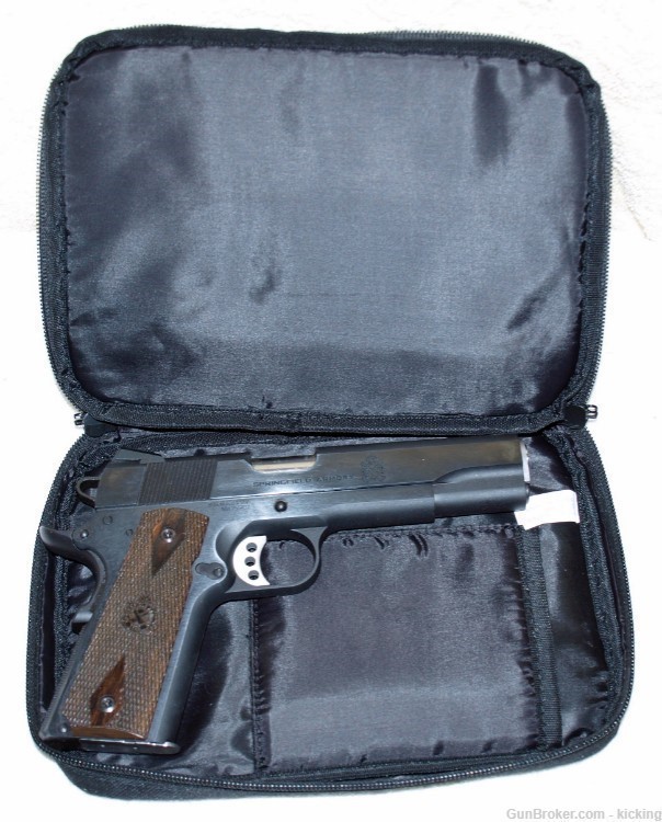 Springfield Armory 1911 Garrison 9MM With Zippered case 9 Rd Mag-img-4