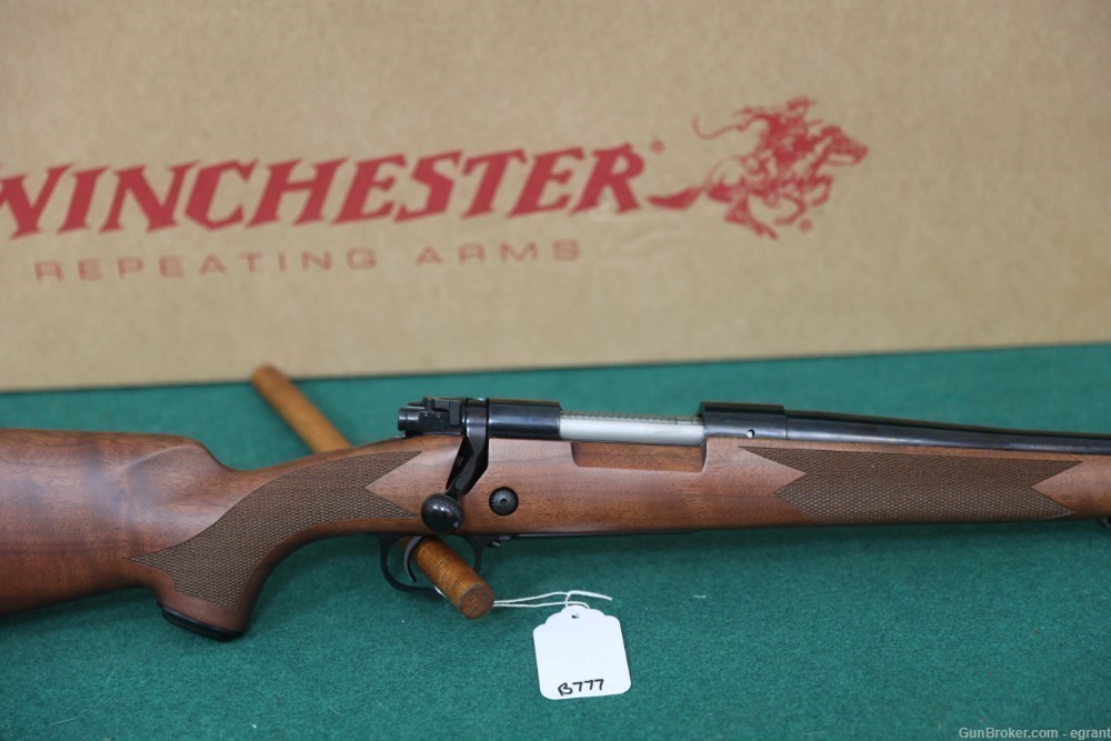 B777 Winchester model 70 Classic Sporter 6.5 Creedmoor ANIB -img-0