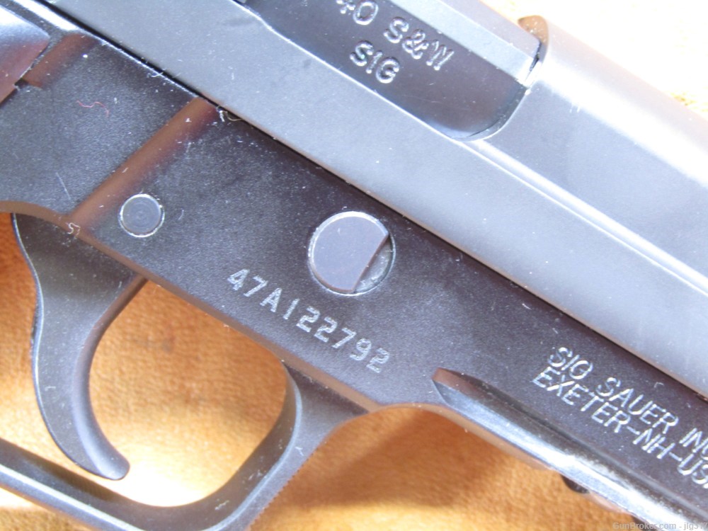 Sig Sauer P226 Nitron Full Size 40 S&W Semi Auto Pistol 4 Mags Like New-img-6