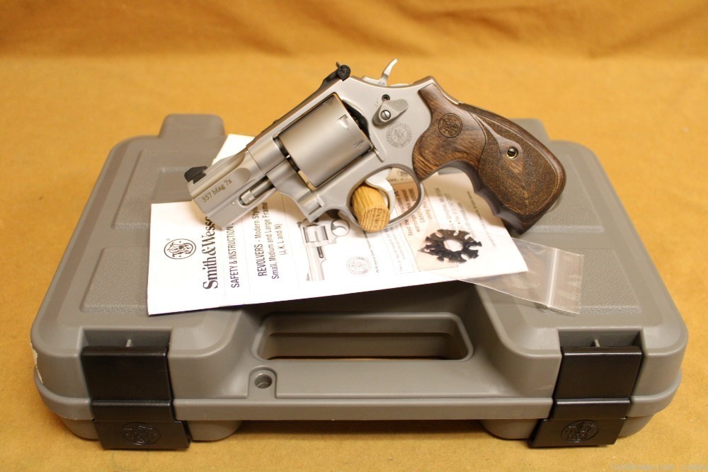 NEW Smith and Wesson 686 Performance Center 7 Shot 357 Magnum 170346 S&W PC-img-0