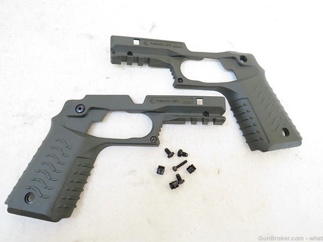Recover CC3H 1911 Pistol Grips and Rail Assembly With Screws & Escutcheons-img-0