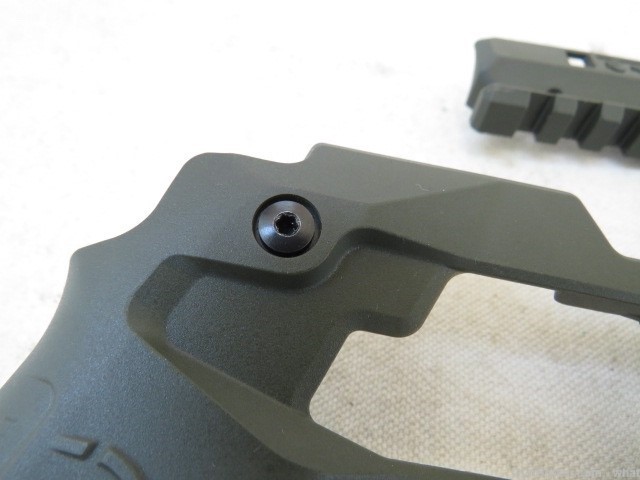 Recover CC3H 1911 Pistol Grips and Rail Assembly With Screws & Escutcheons-img-4
