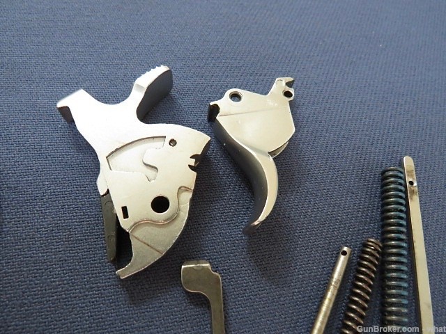 Taurus Model Tracker .357 Magnum Revolver Small Parts Lot Hammer Trigger-img-4