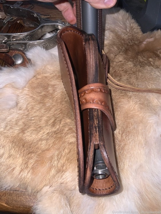 1911 holster. For full size 1911 pistol. Fully leather lined.-img-2