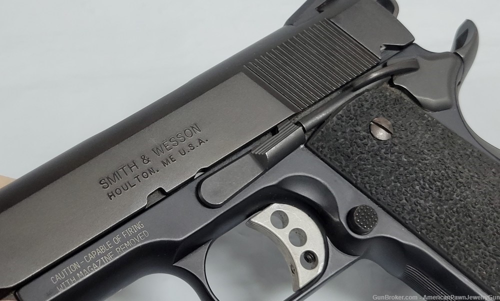 Excellent Smith & Wesson SW1911 Pro Series .45ACP w/ One Mag-img-10