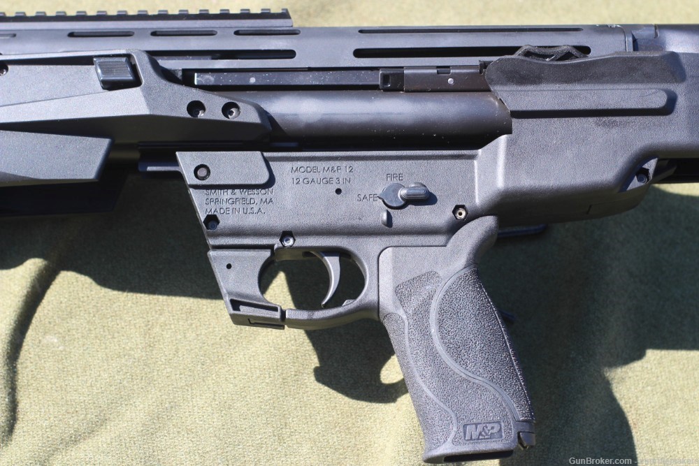 Smith & Wesson M+P 12Ga shotgun -img-4