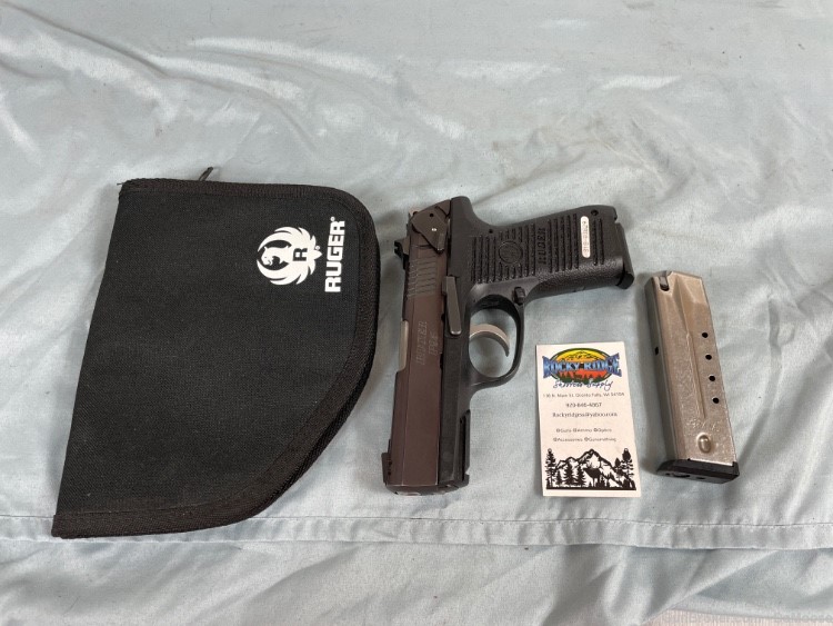 Ruger P95 Pistol 9mm + Case + Two Mags (db) -img-0