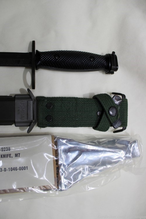 US Military Issue AR15 M16 M7 Bayonet knife with M8A1 Scabbard Imperial-img-1