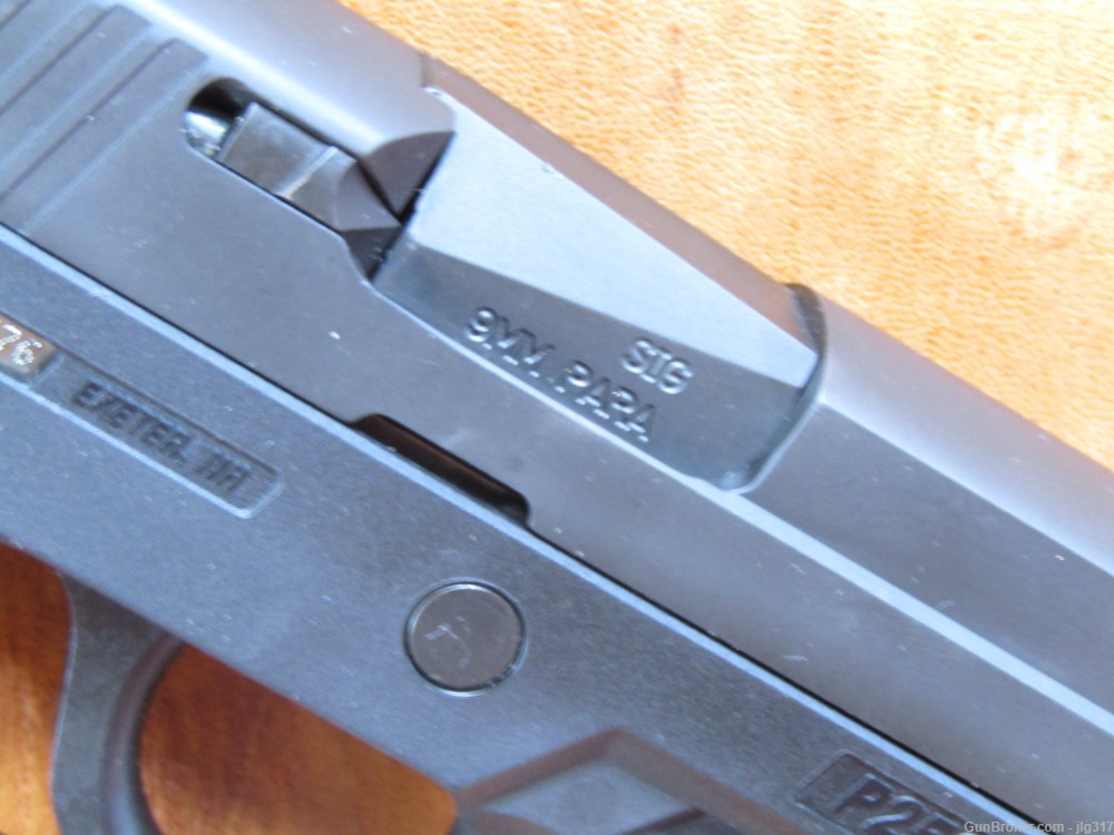 Sig Sauer P250 Nitron 9mm Semi Auto Pistol 10 Rd Mag Like New-img-6