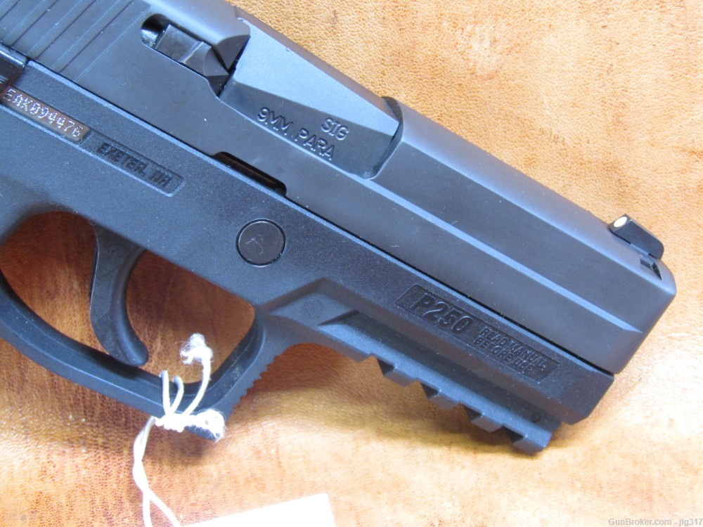 Sig Sauer P250 Nitron 9mm Semi Auto Pistol 10 Rd Mag Like New-img-4
