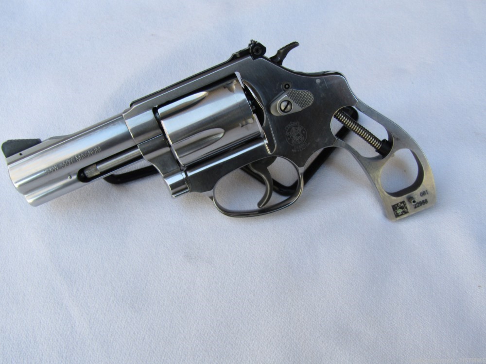 Smith & Wesson Model 60-15 Chiefs Special Target Variation, .357 Mag, 3" Br-img-23