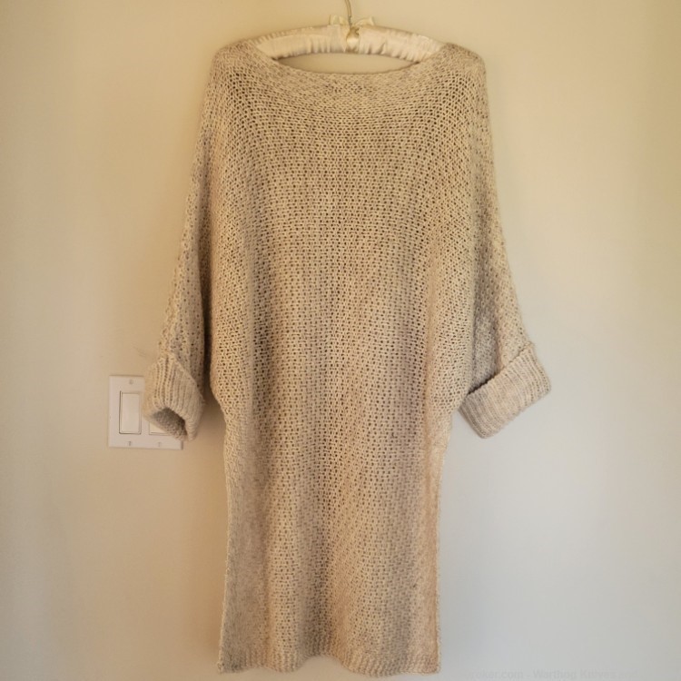 M made in Italy Ladies Oversized Beige Cable Knit Sweater.  Snall.-img-2