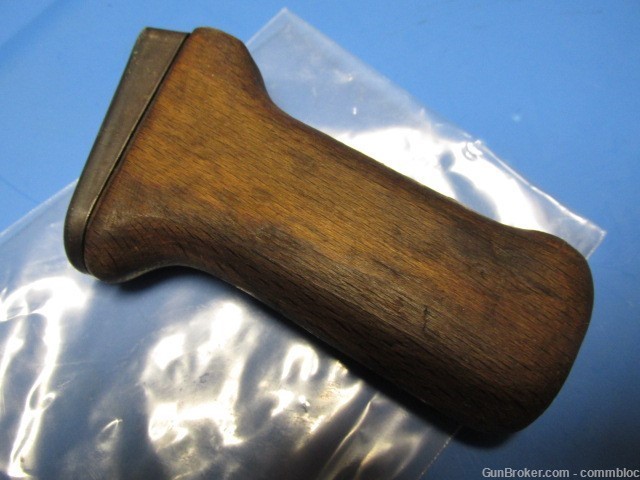 EARLY 1963 VINTAGE ROMANIAN SKINNY WOOD AK GRIP MATCH FOR NORTH KOREAN-img-3
