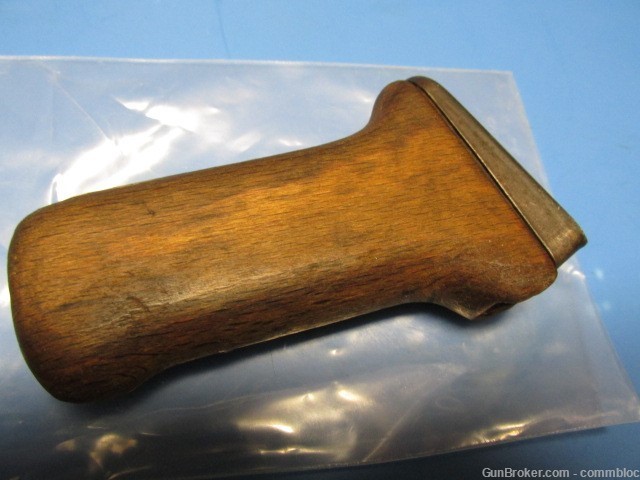 EARLY 1963 VINTAGE ROMANIAN SKINNY WOOD AK GRIP MATCH FOR NORTH KOREAN-img-2