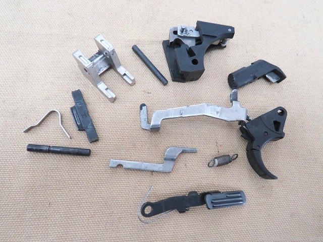S&W Model SW9 VE 9mm Pistol Parts Sear Assembly Trigger ETC-img-0