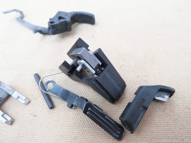 S&W Model SW9 VE 9mm Pistol Parts Sear Assembly Trigger ETC-img-3