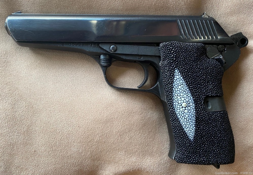 Genuine Stingray Skin GRIPS for CZ 52 Pistol w/Diamonds GRIPS ONLY-img-0