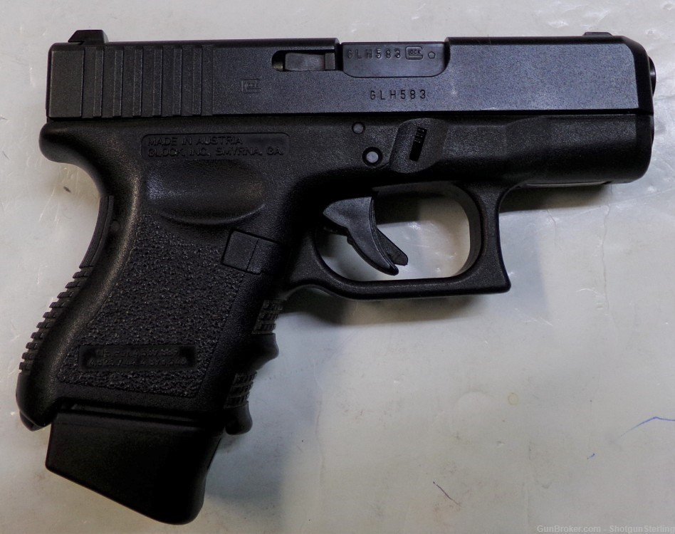 Used Glock model 27 Pistol in .40 S&W with 9 round extended magazine-img-2