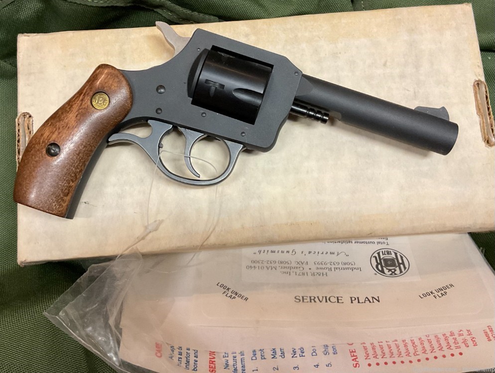 NIB New England Firearms NEF R73 .32 H&R MAG USA Revolver 4" Inch-img-3