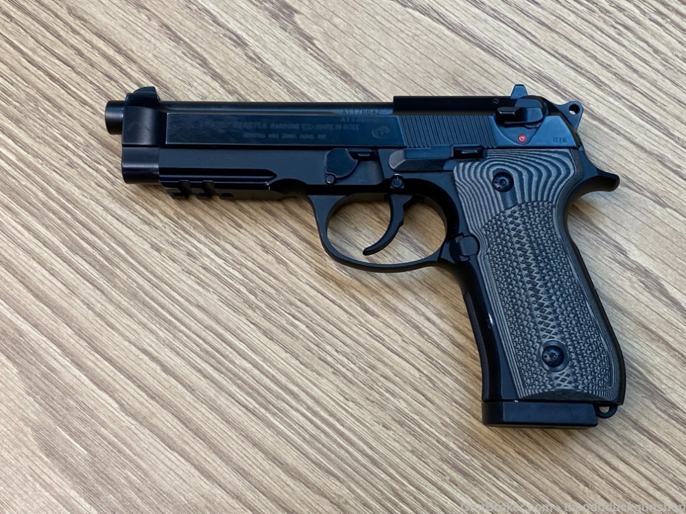 Beretta 92A1 9mm Decocker 4.9"-img-10