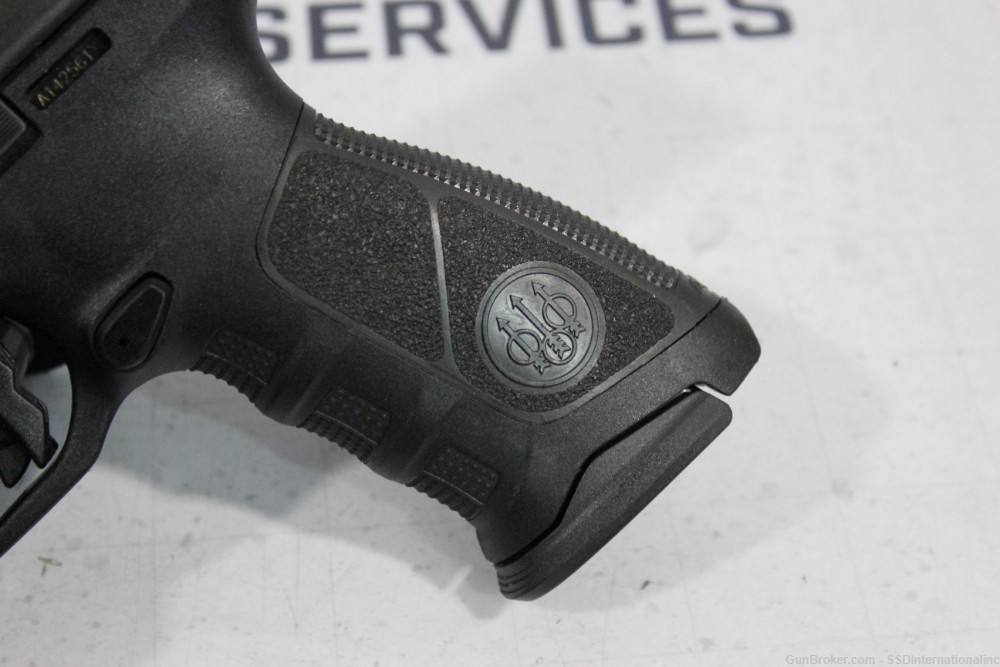 Beretta APX RDO 9mm 17rd Made in Italy-img-2