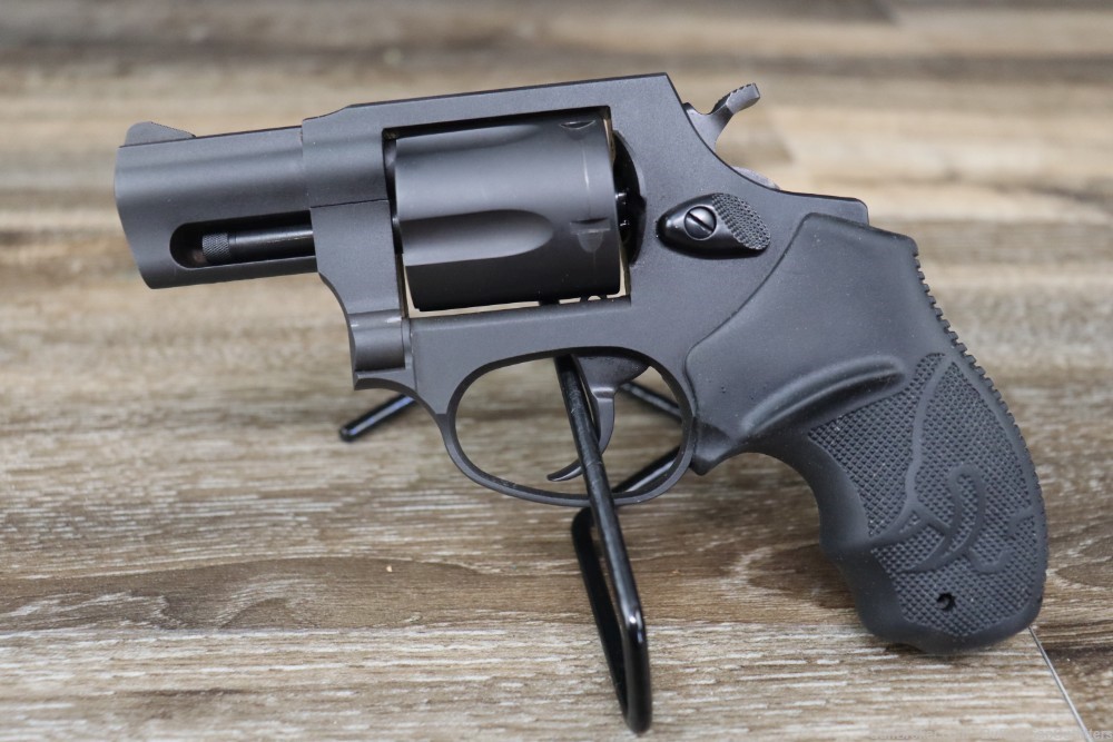 Taurus M85 Ultra Lite .38 Special Double Action Revolver - Revolvers at ...