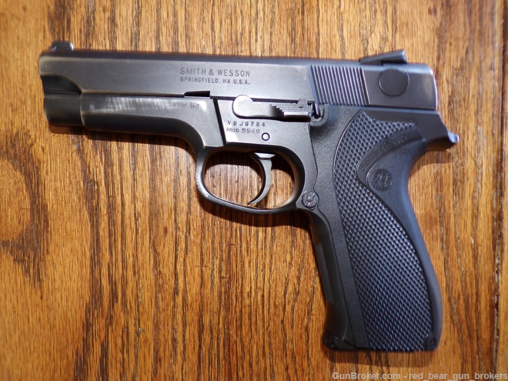  Smith & Wesson Model 5946 DA S&W Black Pistol in 9mm    -img-0
