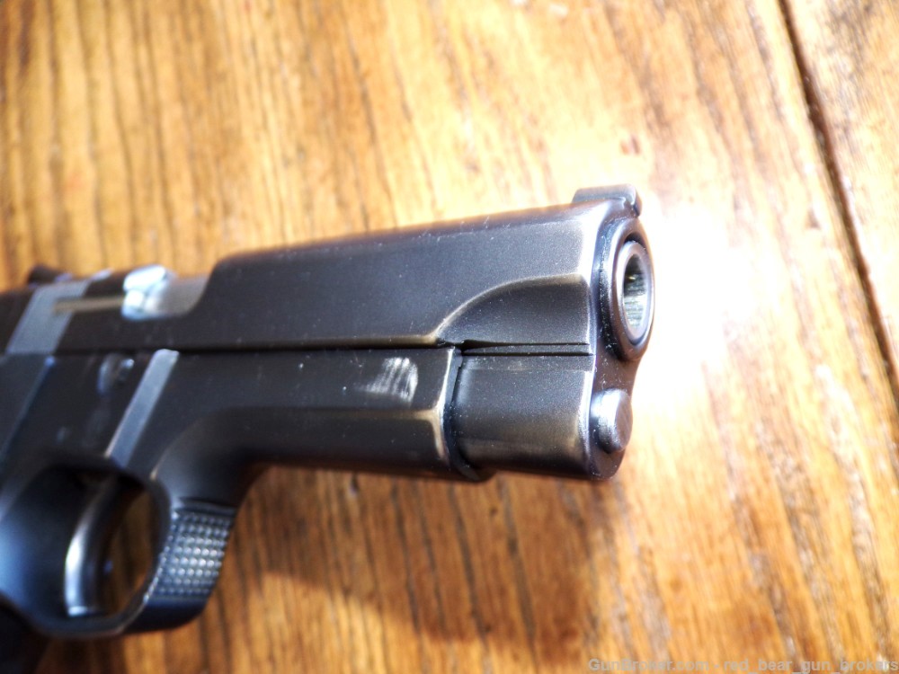  Smith & Wesson Model 5946 DA S&W Black Pistol in 9mm    -img-13