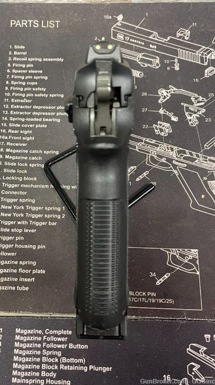 CZ-USA 75 SP-01 Phantom 9mm Pistol w/box and 3 extra mags - VGC! PENNY! .01-img-4